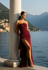Vestido Longo vermelho vinho tomara que caia com fenda